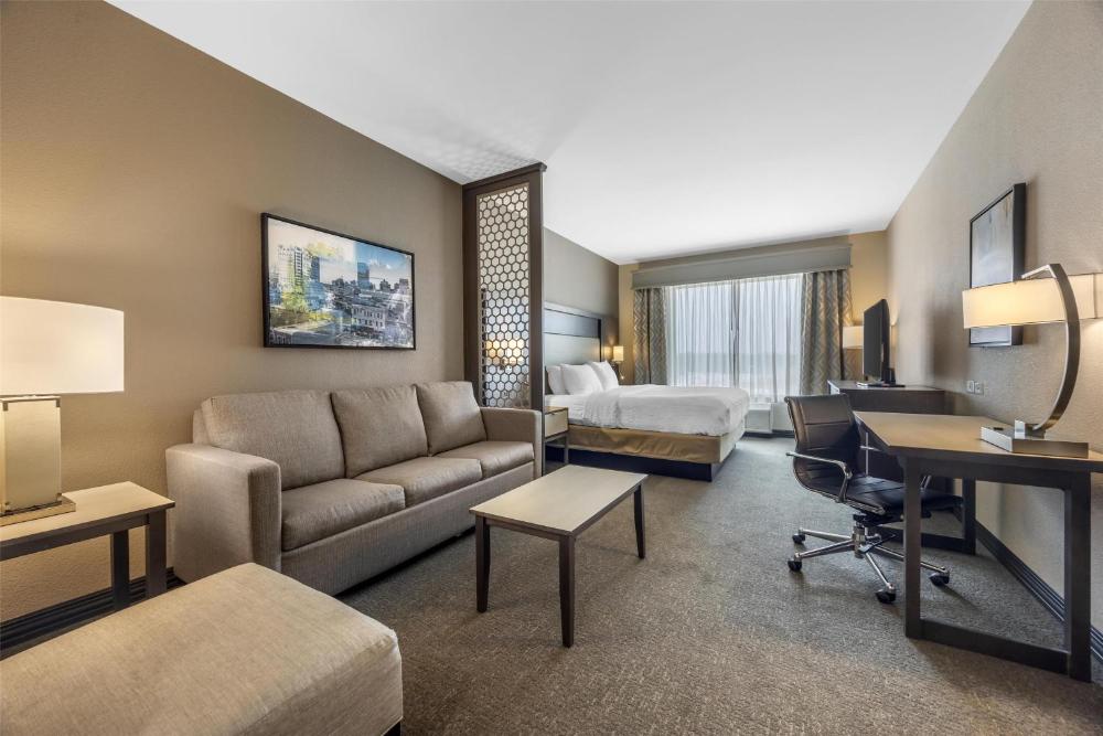 King Suite with Sofa Bed interior
